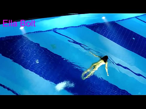 ❤️ Ik kin net ophâlde te sjen, jonge blonde fongen neaken swimmen yn ELLA BOLT resort pool ️❌ Porno fb by porno fy.xxxhdporn.ru ❌️